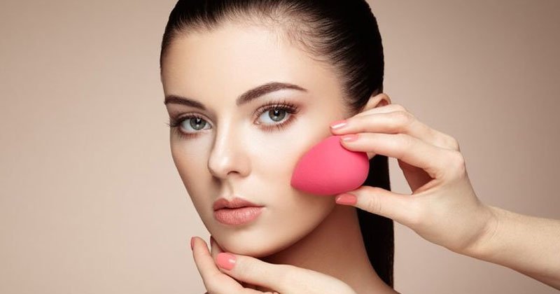 How to use a Beauty Blender